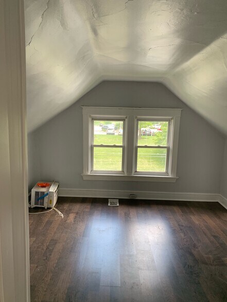 3rd Bedroom - 225 Bodmann Ave