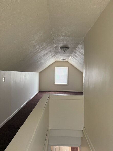 Building Photo - 14518 Saint James Ave