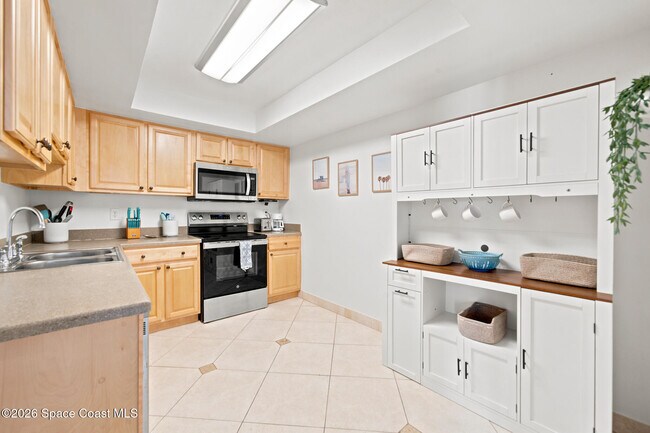 Building Photo - 1595 Jimmy Buffett Mem Hwy