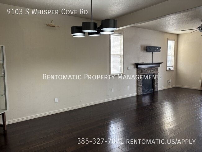 Building Photo - 9103 Whisper Cove Rd