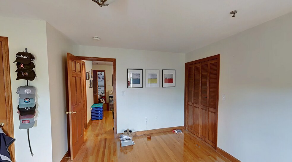 Building Photo - 112 Allston St