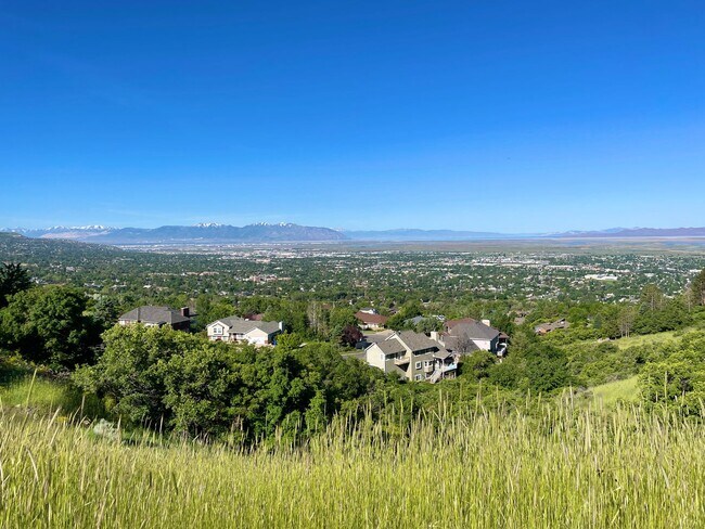 Building Photo - 1403 Northridge Dr