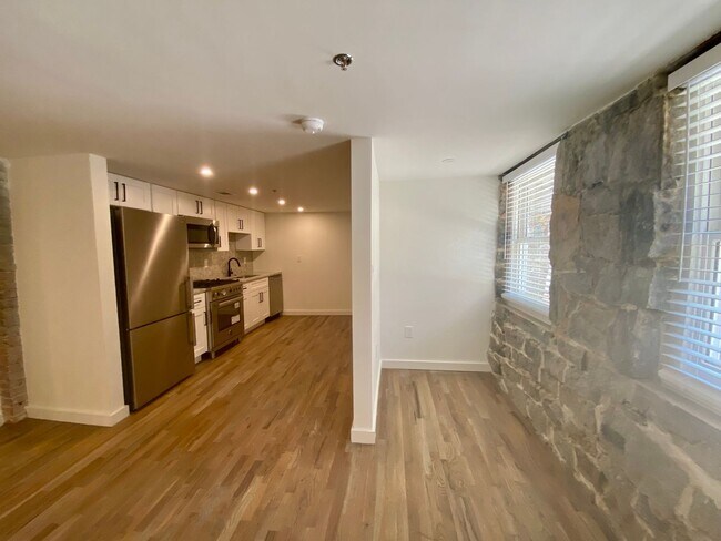 Building Photo - Brand New Luxury Apartments Steps from Beltline