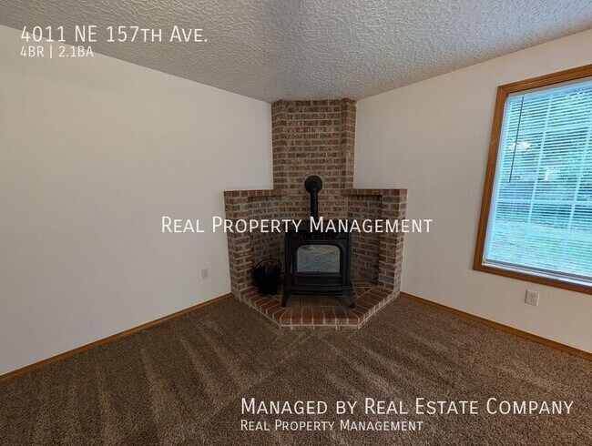 Building Photo - 4011 NE 157th Ave