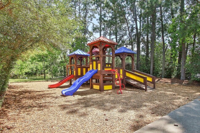 Building Photo - 21035 Summer Trace Ln