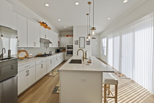 Building Photo - 9557 Carcassonne Pl