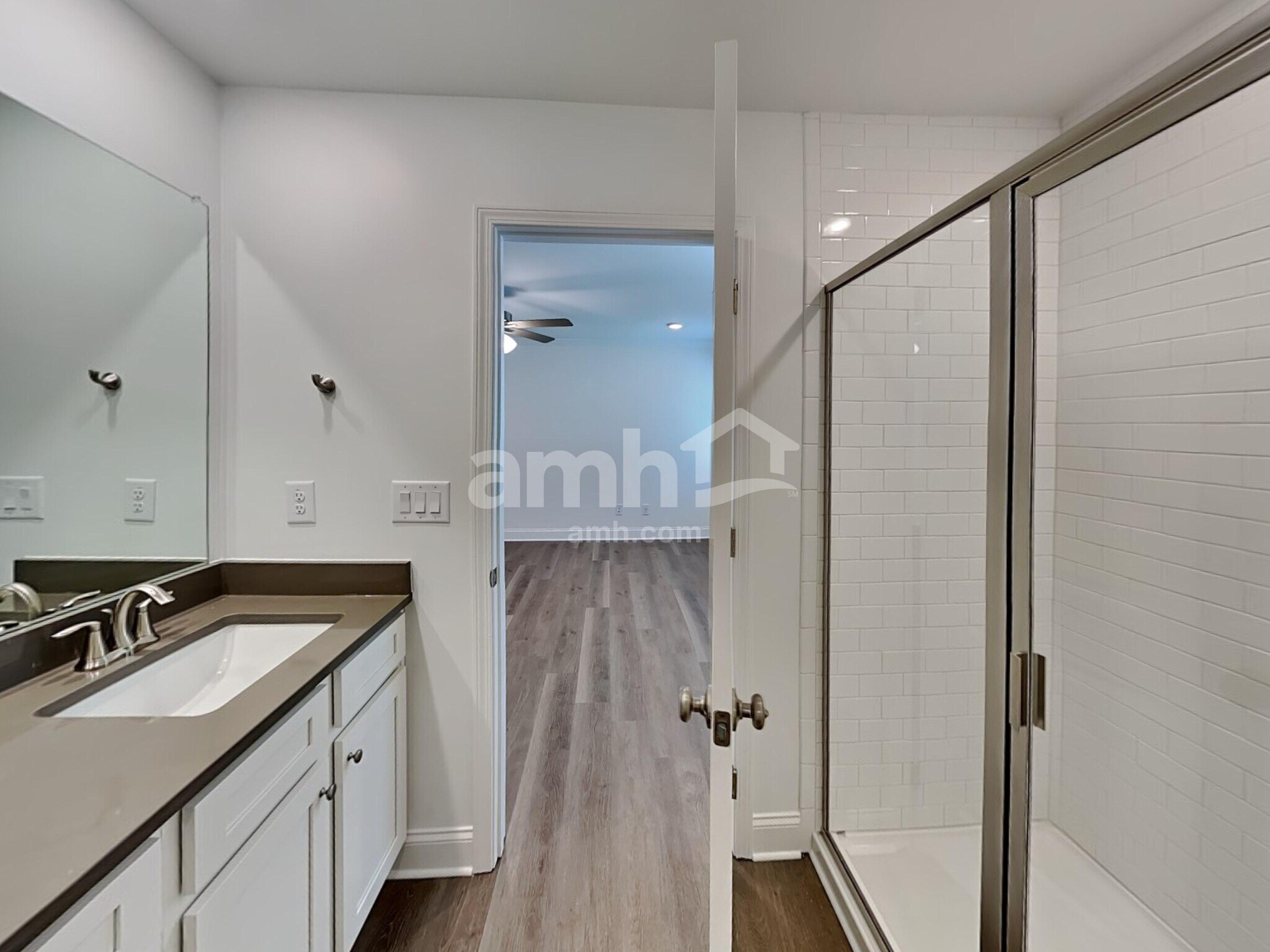 Building Photo - 1069 Highland Walk