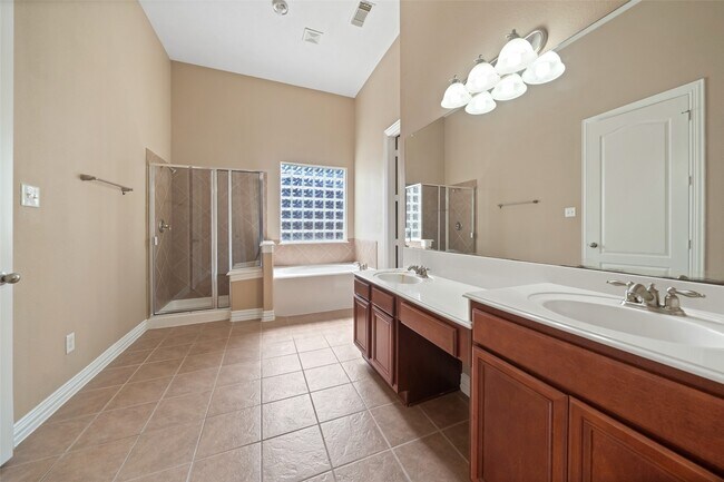 Building Photo - 23010 Prairie Lake court