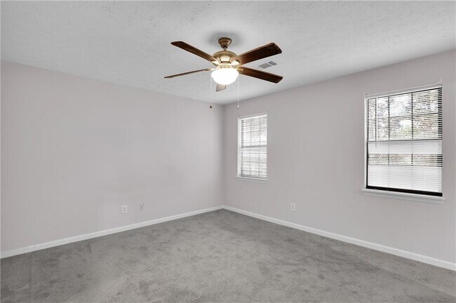 Building Photo - 3033 Parkside Ct