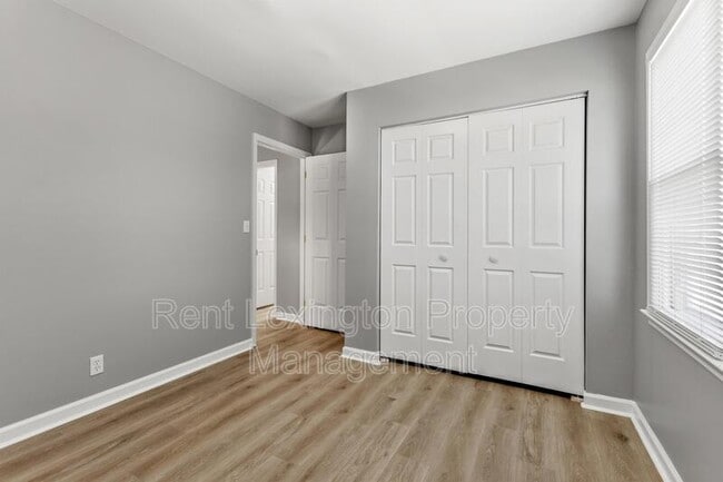 Building Photo - 4589 Fieldmoor Dr