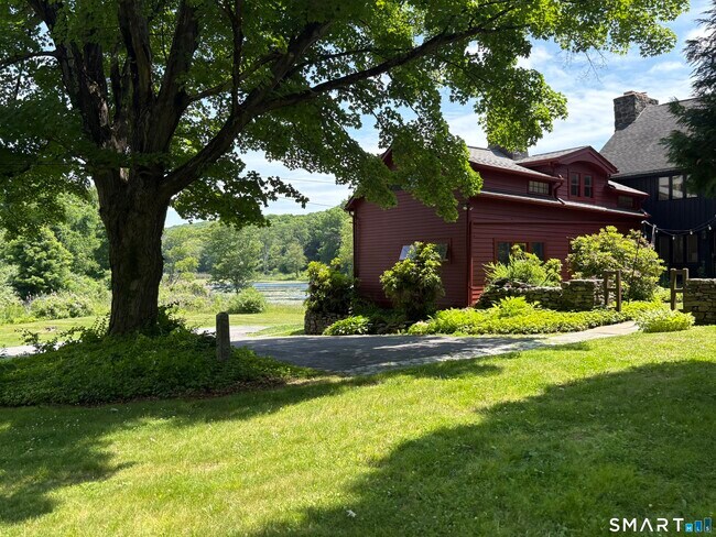 Building Photo - 199 CT-37