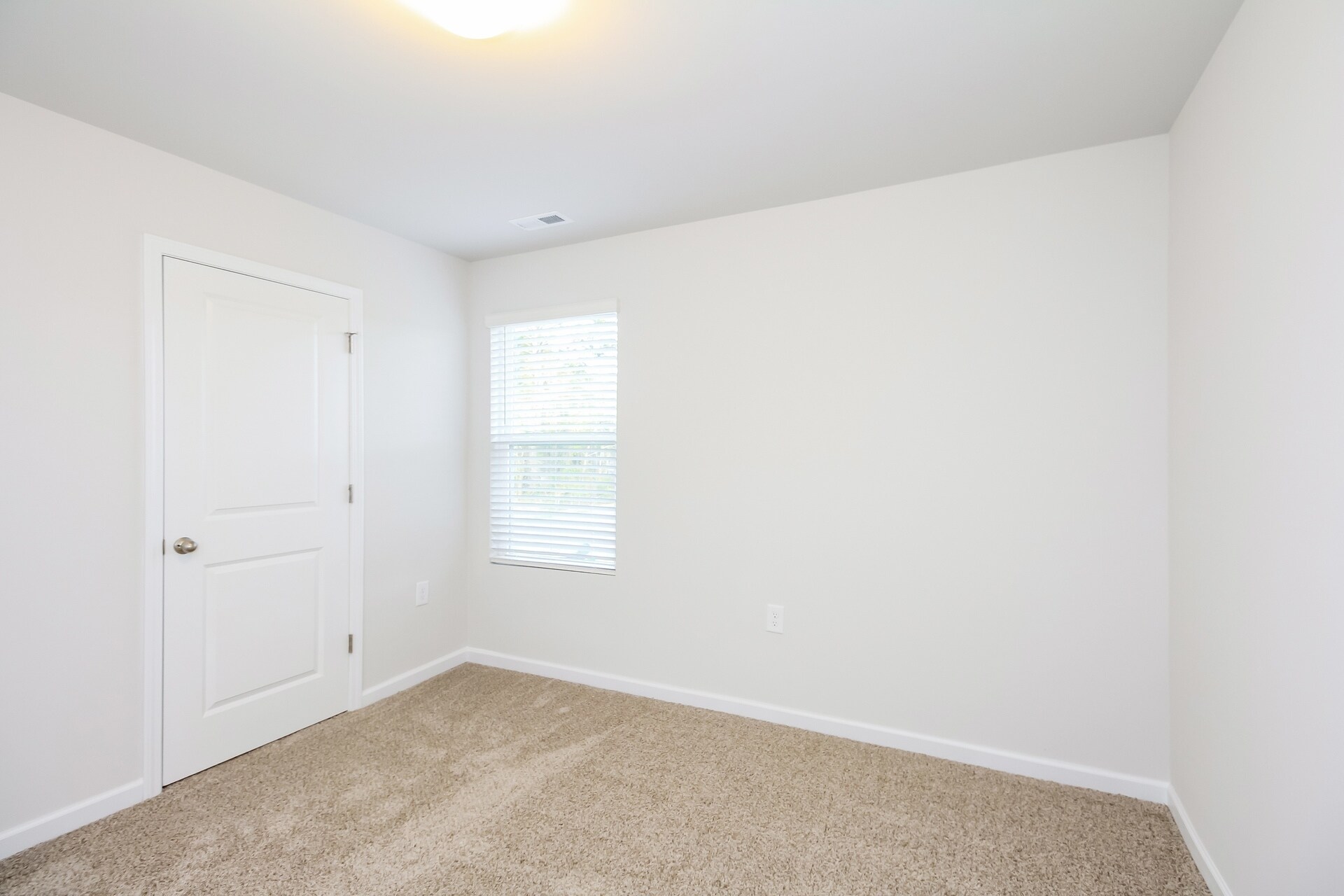 Building Photo - 2932 Ember Brook Ct