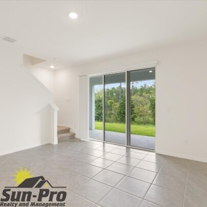 Building Photo - 113 Maya Way