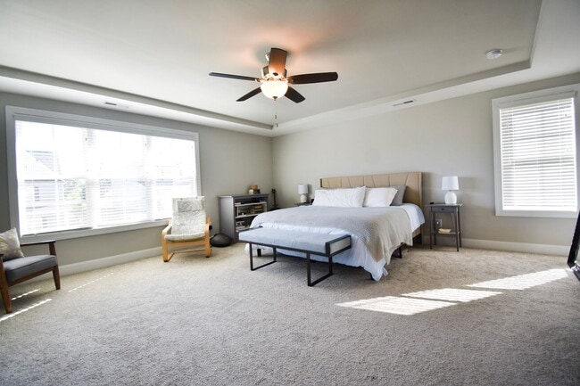 Building Photo - 4 Bedroom 3.5 Bath, No Pets