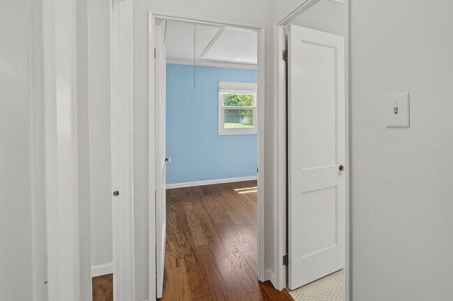 Building Photo - Spacious 3-Bedroom, 2-Bath Home for Rent in Urbana