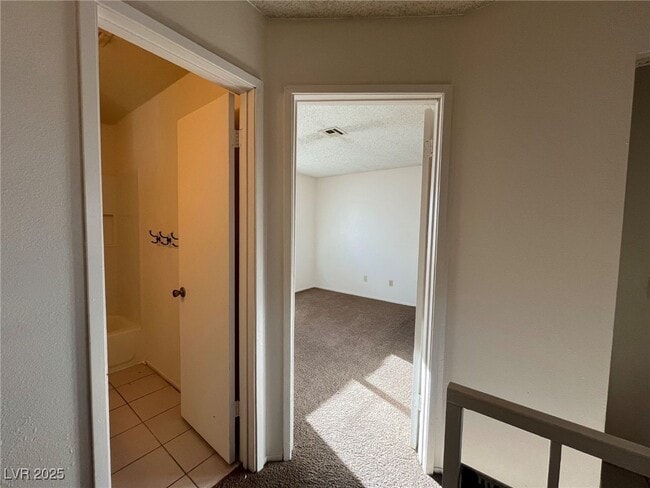 Building Photo - 2112 Sun Ave