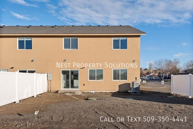 Building Photo - Brand New 3 Bed 2.5 Bath Townhome!! WSG In...