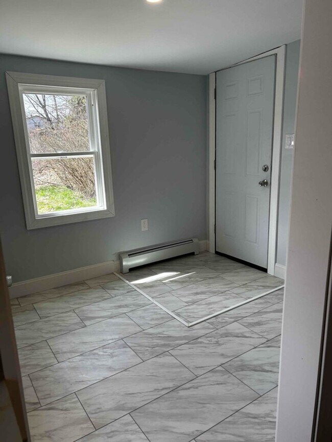 Building Photo - Newly Renovated 2-Bedroom Home in South Scranton – Modern Comfort & Prime Location!