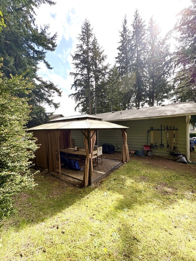 Building Photo - 13590 NW Coho Run