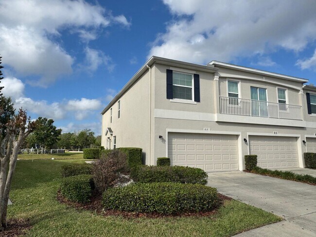 Building Photo - Gated Plant City Gem – Fully Upgraded Home- Resort Style Amenities