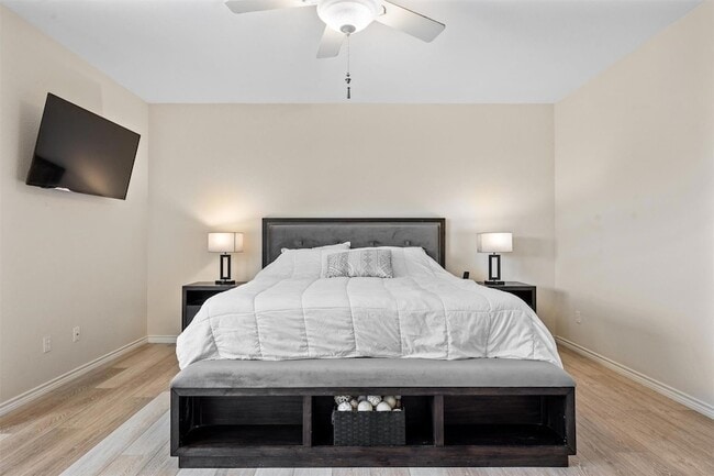 Building Photo - 104 Kings Way