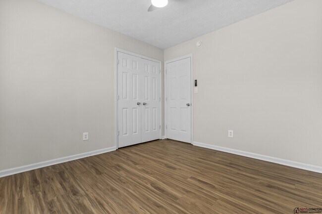 Building Photo - 3330 Tisdale Dr