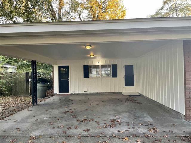 Building Photo - 5525 Hooks Ave