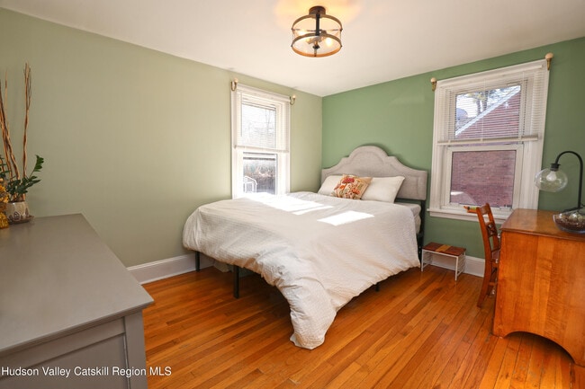 Building Photo - 208 Lucas Ave