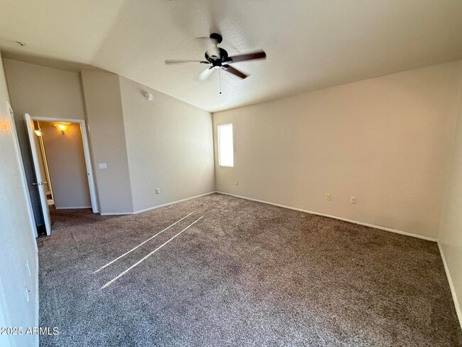 Building Photo - 2150 E Bell Rd