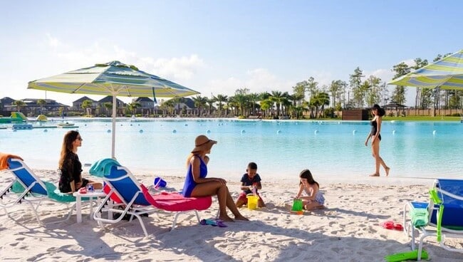 Building Photo - 3028 Avenida Sonoma Dr