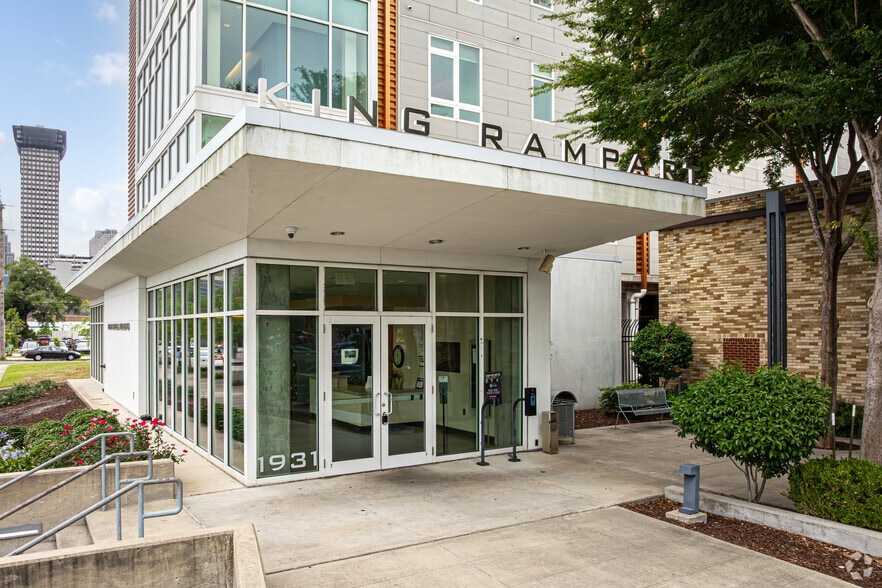 Primary Photo - King Rampart Senior Living