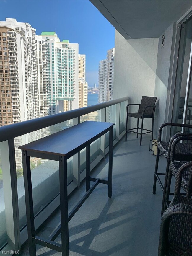 Building Photo - 1 br, 1 bath Condo - 495 Brickell Ave Apt ...