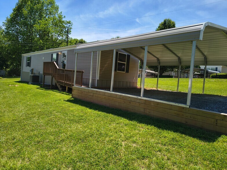 Building Photo - 730 Case Cove Rd