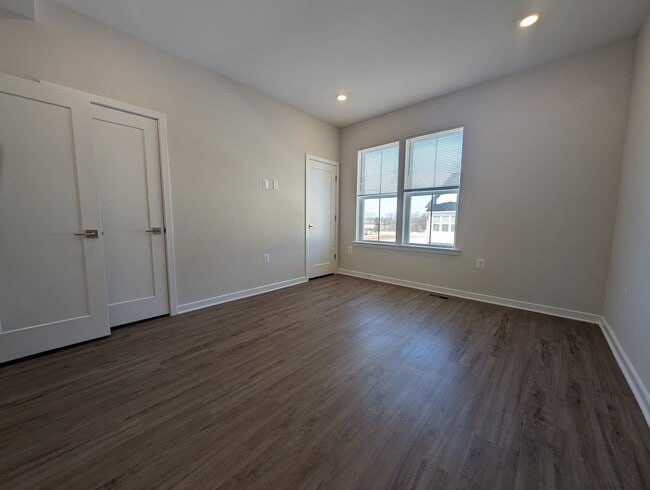 Building Photo - Brand New, Never Lived in!