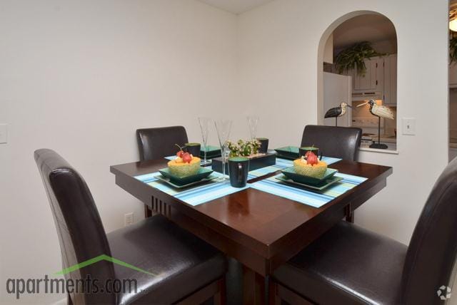 Dining Area - Derby Park Apartments