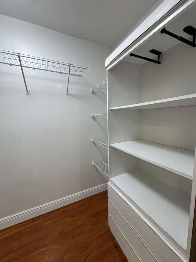 Building Photo - 3167 Cocoplum Cir