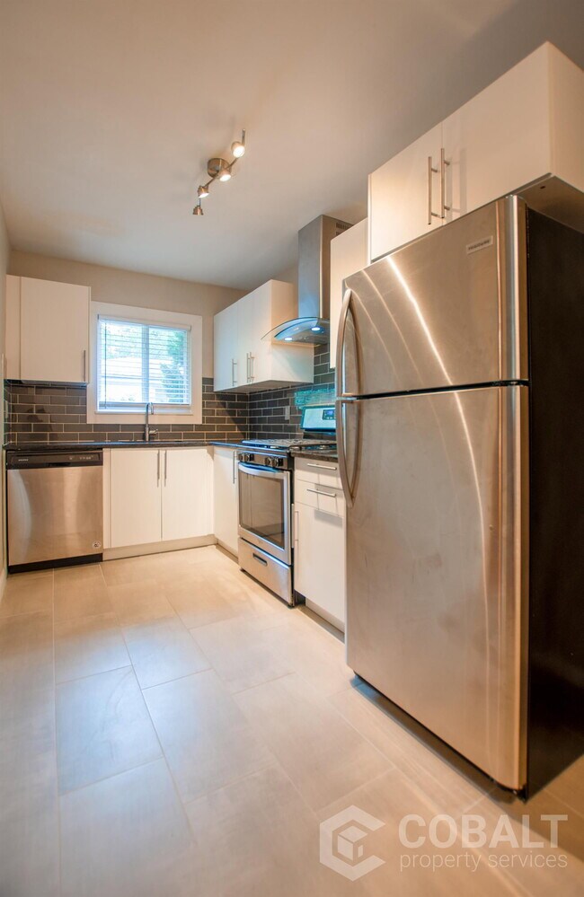 Building Photo - 773 Greenwood Ave NE