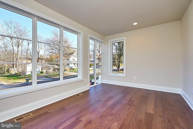 Building Photo - 6845 Churchill Rd