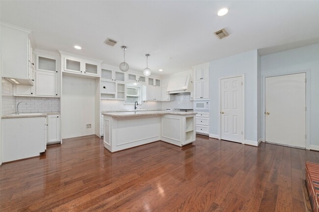 Building Photo - 6511 Mesa Vista Ct