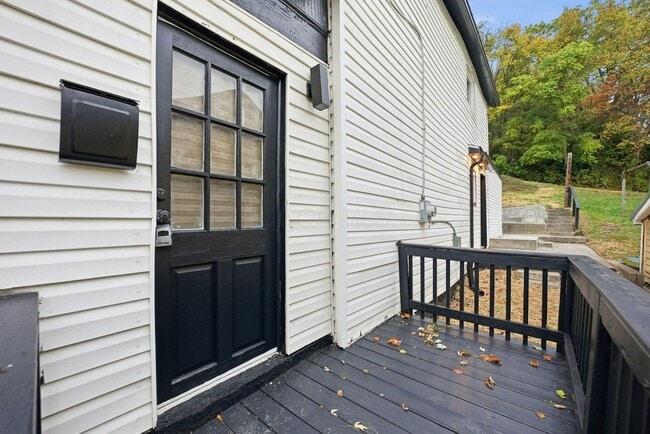 Building Photo - 1041 Market St