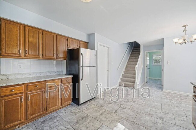Building Photo - 1213 Ruxton Ct