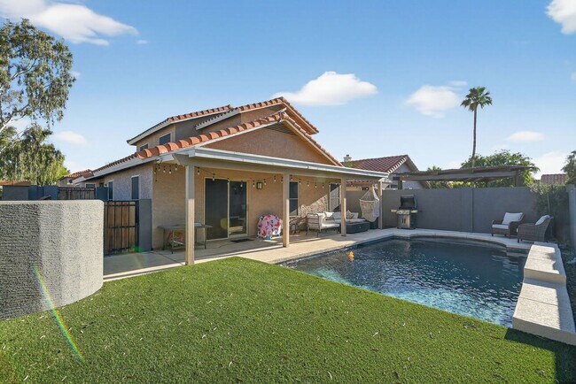 Building Photo - Spacious 4BR House in Scottsdale