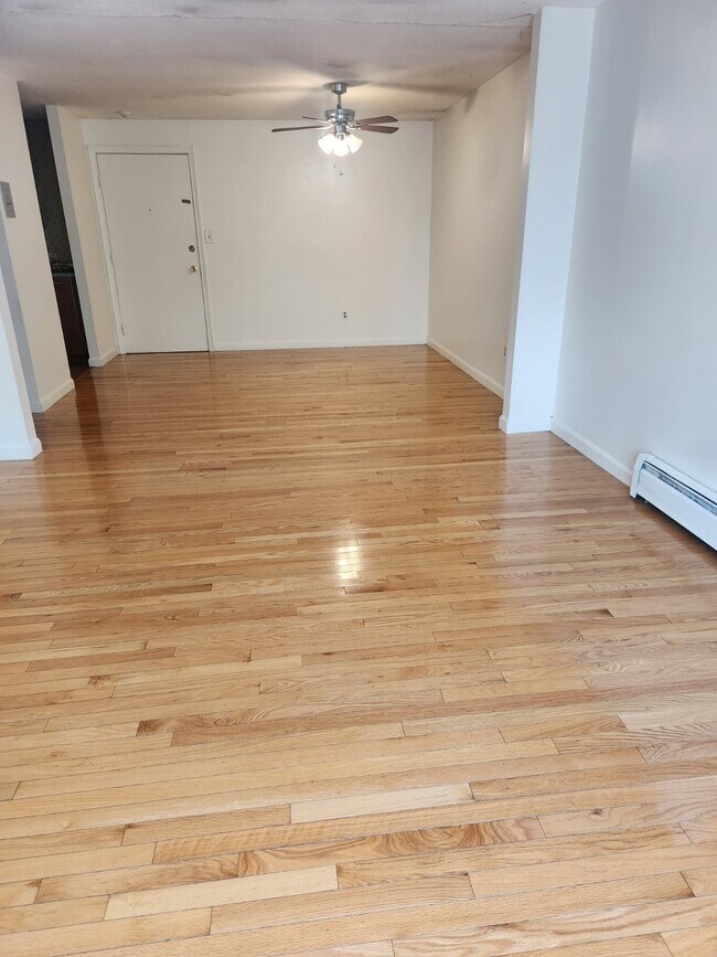 Building Photo - 355 Pawtucket Blvd