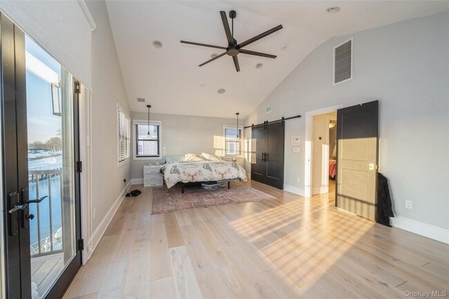 Building Photo - 400 Shore Rd