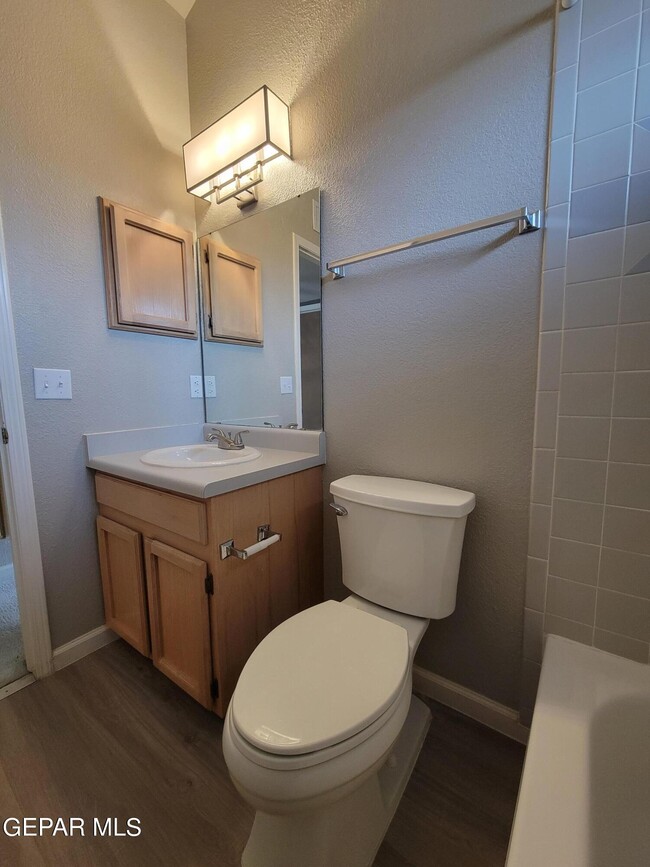 Building Photo - 7225 Tierra Taos Dr