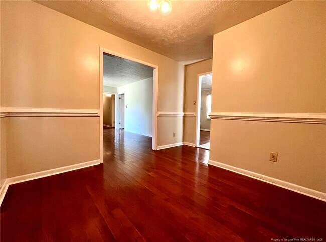 Building Photo - 1319 Levy Dr