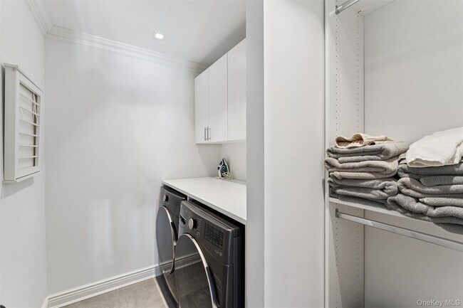 Building Photo - 275 Mill Rd