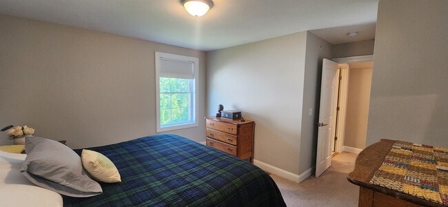 Building Photo - 25 Angel Pt Cir