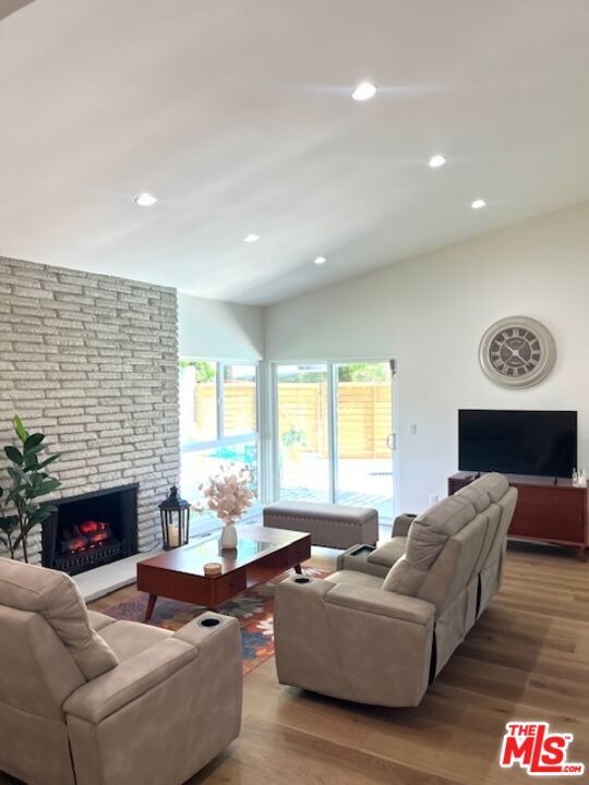 Building Photo - 5304 Baza Ave