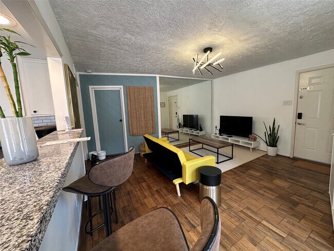 Building Photo - 5238 Arboles Dr